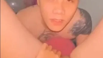 Gái múp banh háng cho anh giang hồ húp